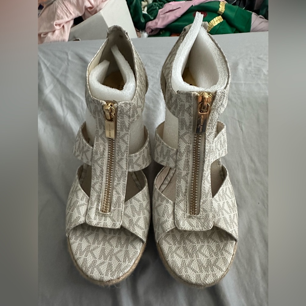 Michael Kors logo wedges size 9